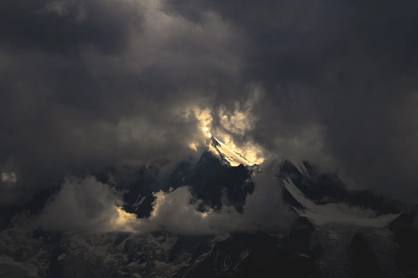 Lagginhorn 4010 m, arête sud, Valais — photo 3